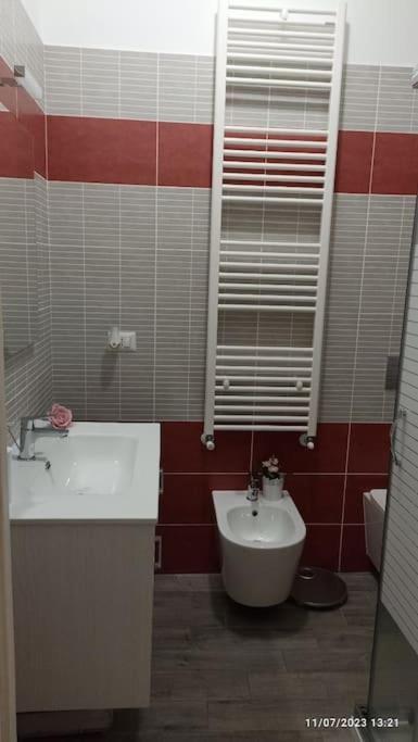 Apartamento Turin Little House Exterior foto