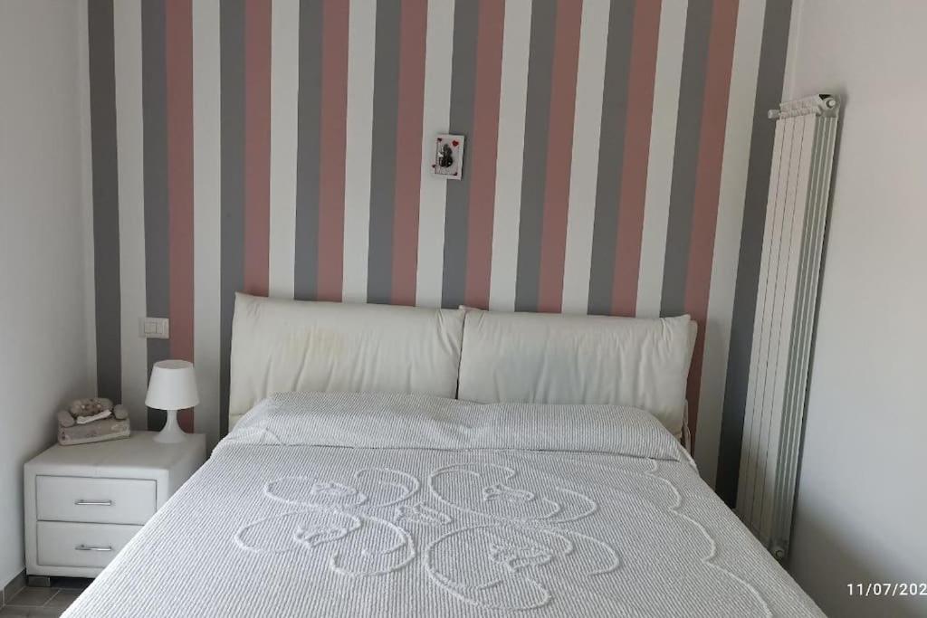 Apartamento Turin Little House Exterior foto